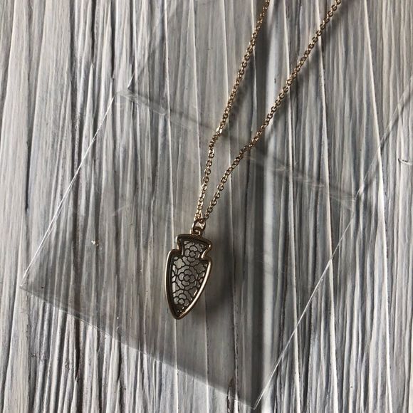 Wild Arrow Laser Cut Necklace Stud Earrings - Picture 3 of 6